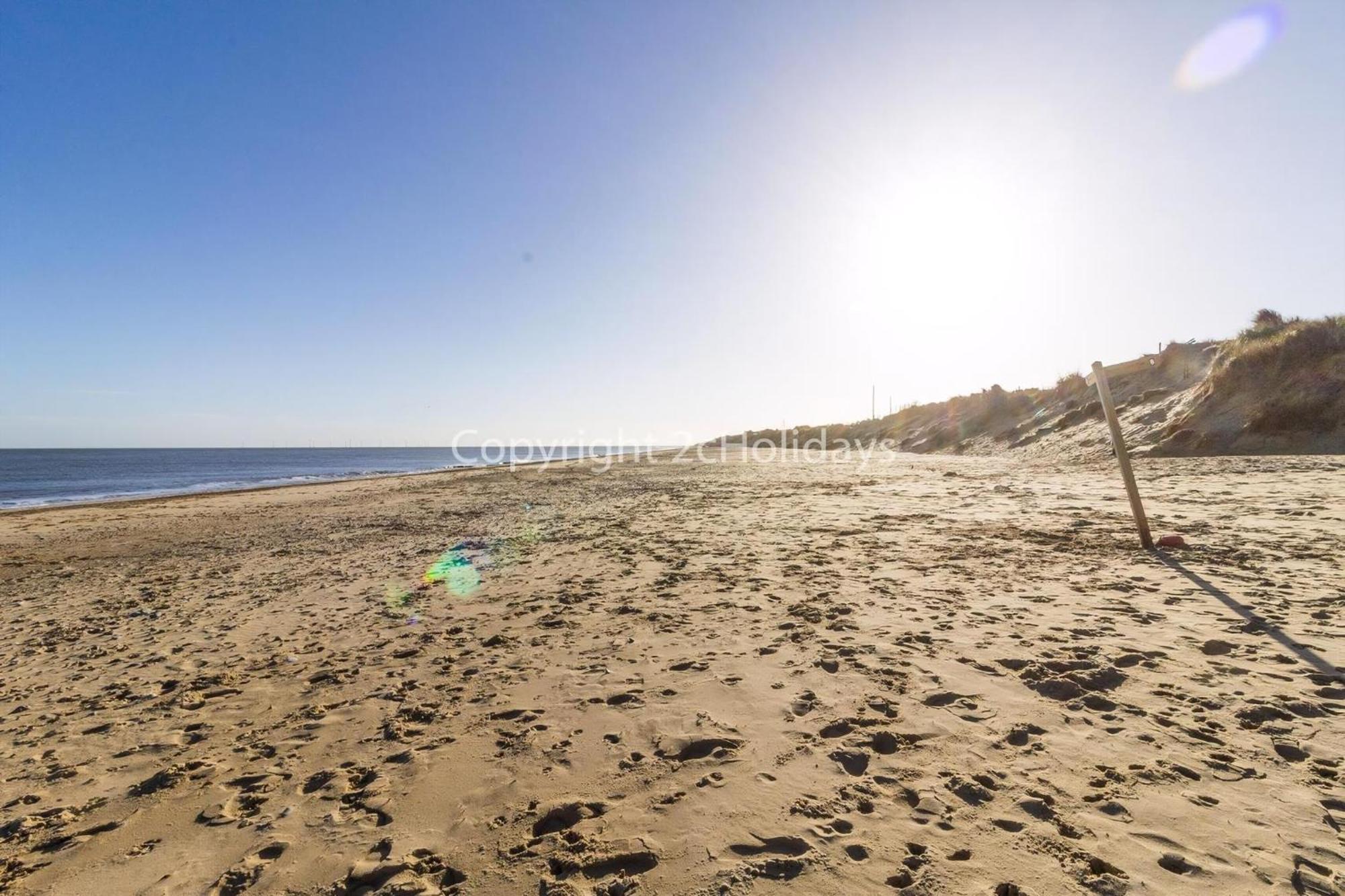 Great 3 Bedroom Chalet To Hire With In Hemsby, Great Seaside Break! Ref 18194B ภายนอก รูปภาพ