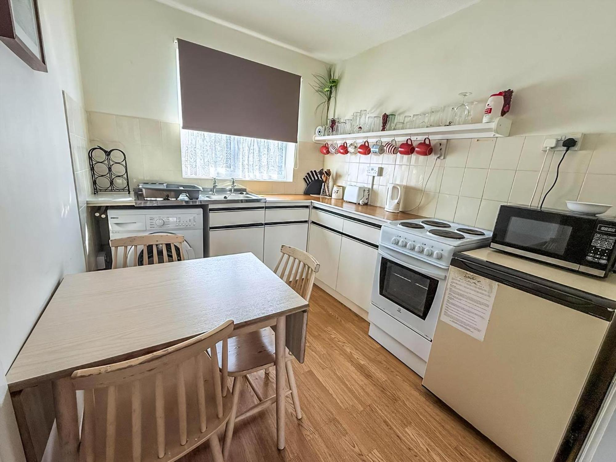 Great 3 Bedroom Chalet To Hire With In Hemsby, Great Seaside Break! Ref 18194B ภายนอก รูปภาพ
