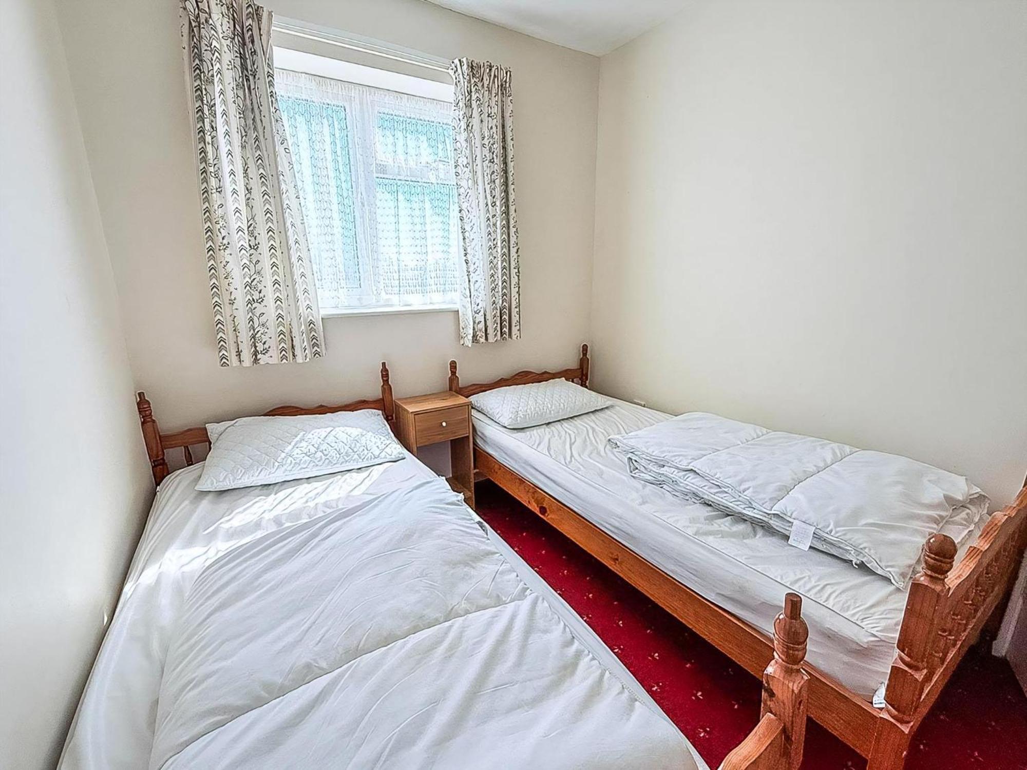 Great 3 Bedroom Chalet To Hire With In Hemsby, Great Seaside Break! Ref 18194B ภายนอก รูปภาพ